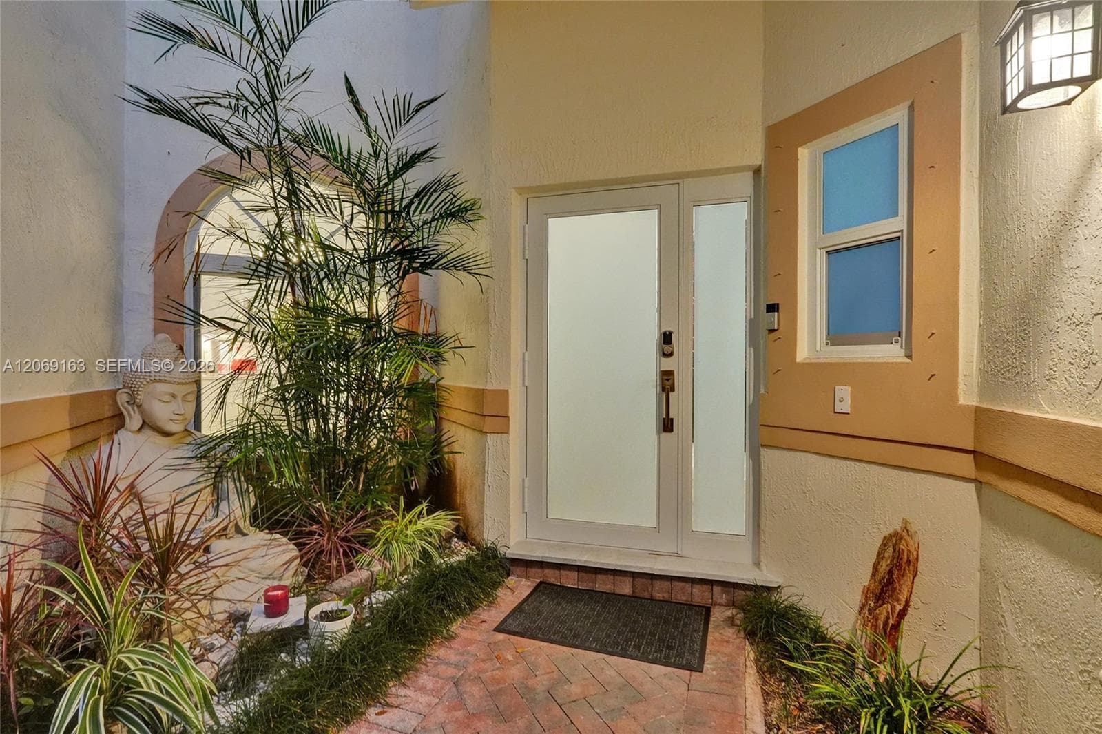 644 W Palm Aire Dr 644 photo 9