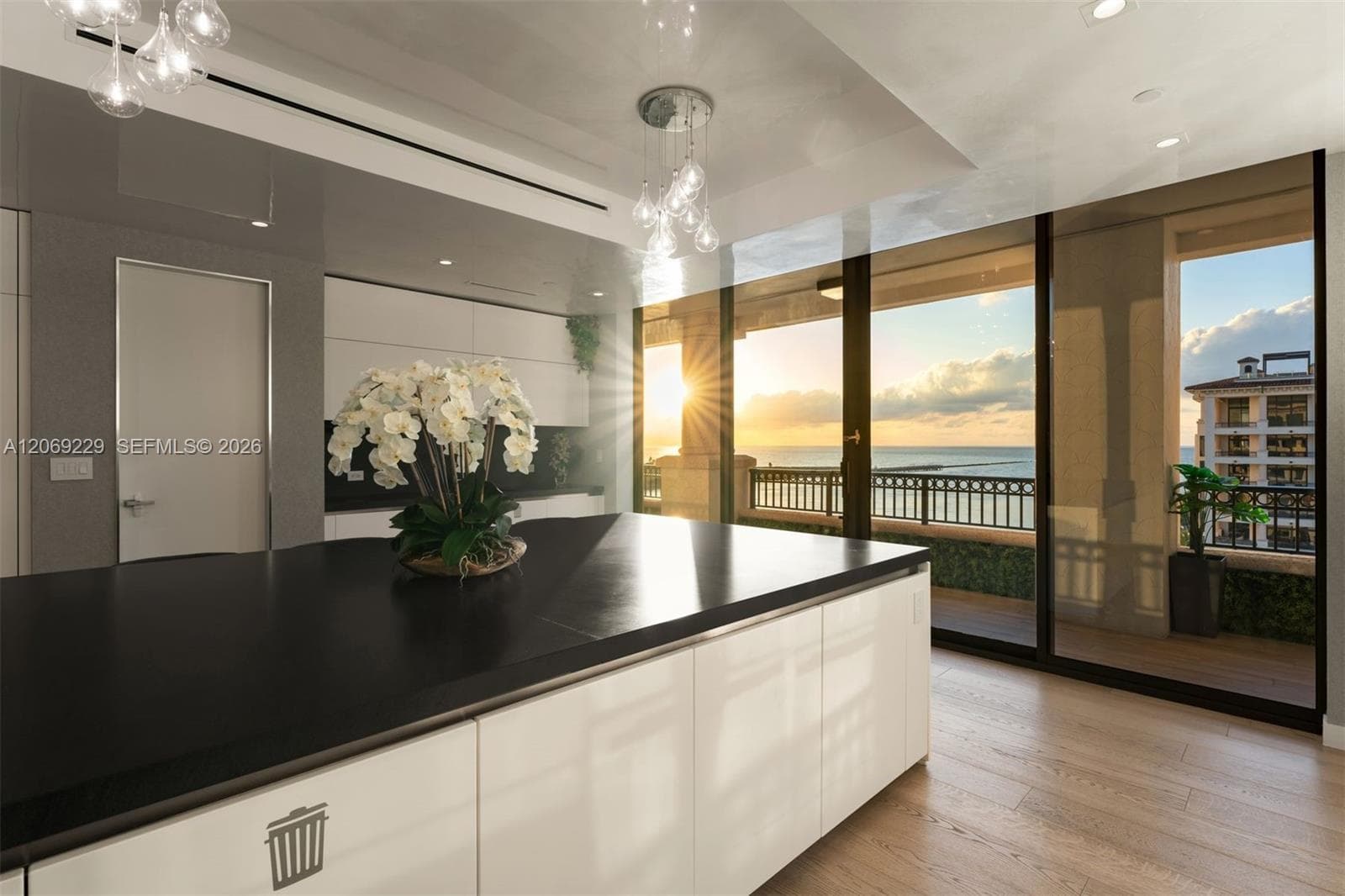 6893 Fisher Island Dr 6893 Lphcenter 6893 photo 13