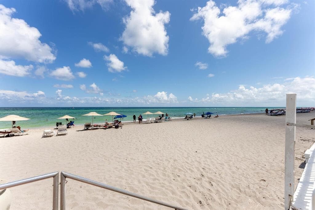 3505 S Ocean Drive 203 photo 5