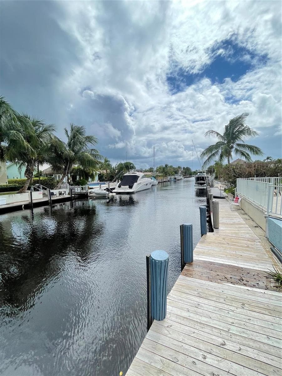 2708 NE 14th Street Causeway 2 photo 8