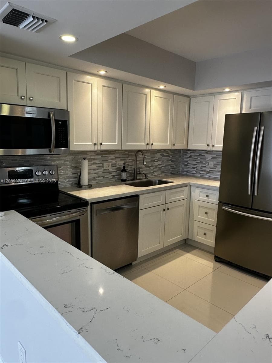 20515 E Country Club Dr 1749 photo 2
