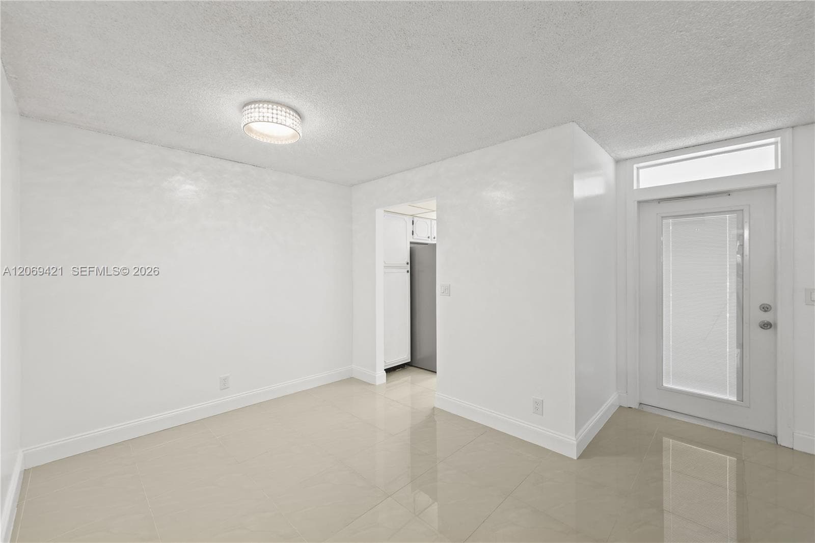 104 Paradise Harbour Blvd 114 photo 9