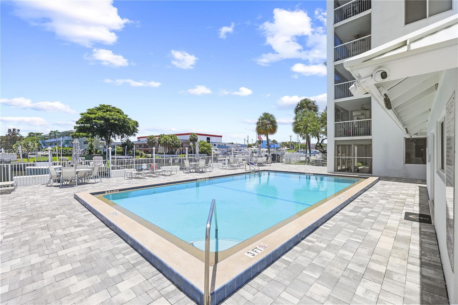 104 Paradise Harbour Blvd 114 photo 25