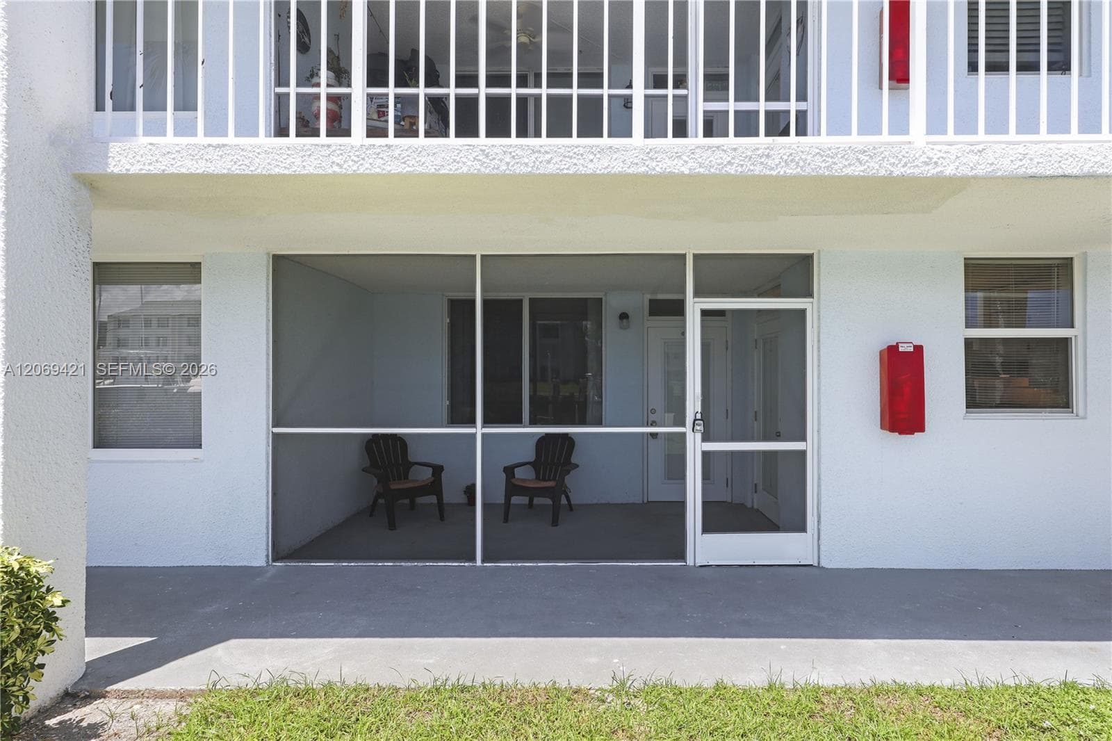 104 Paradise Harbour Blvd 114 photo 21