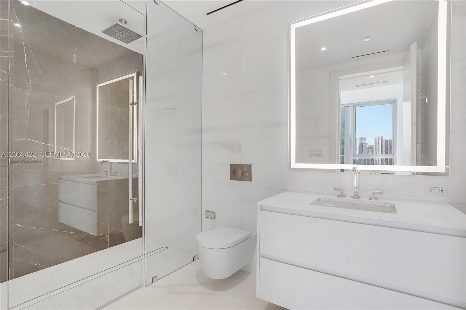 300 Biscayne Boulevard Way 3108 photo 17