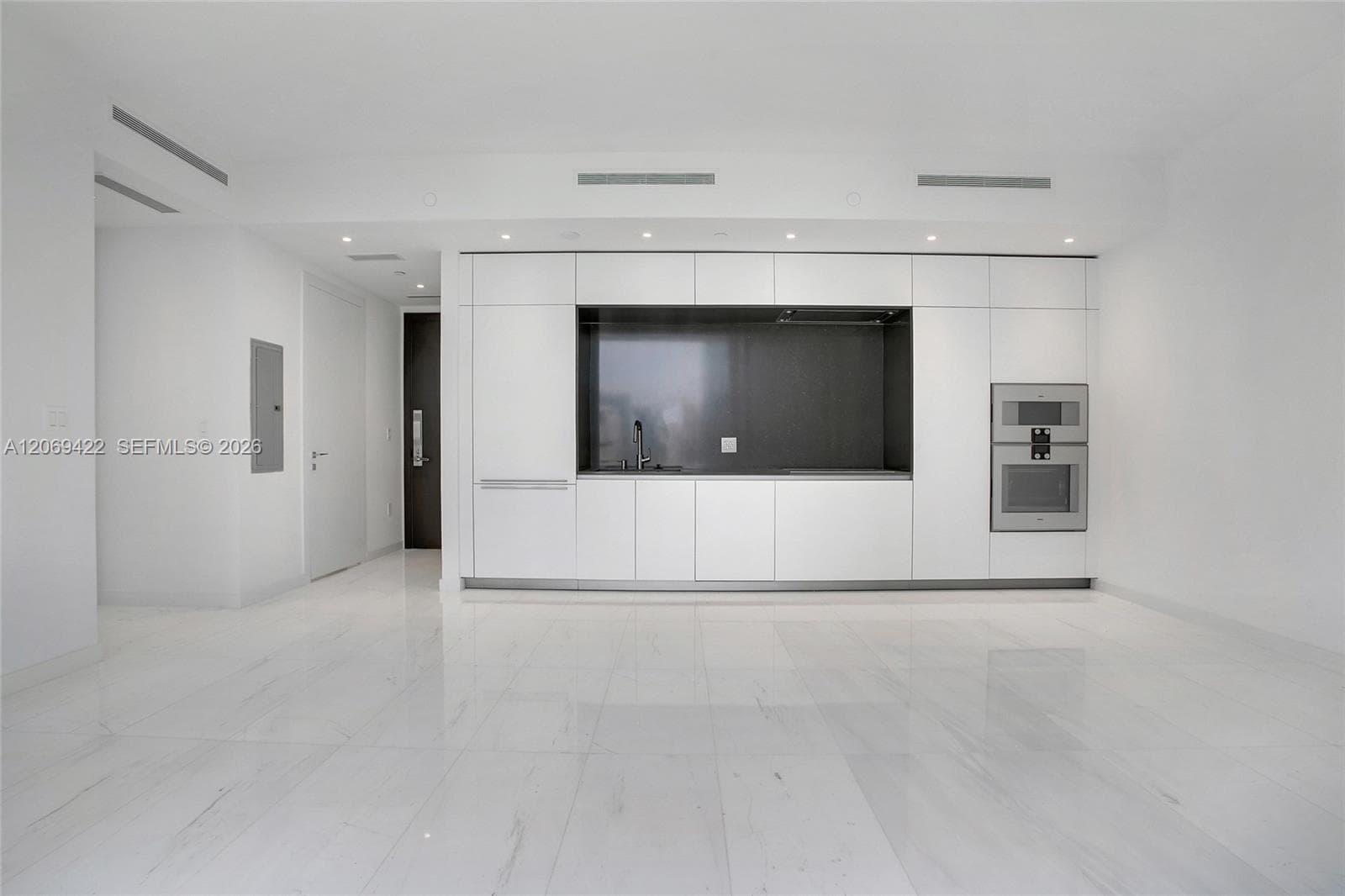 300 Biscayne Boulevard Way 3108 photo 5
