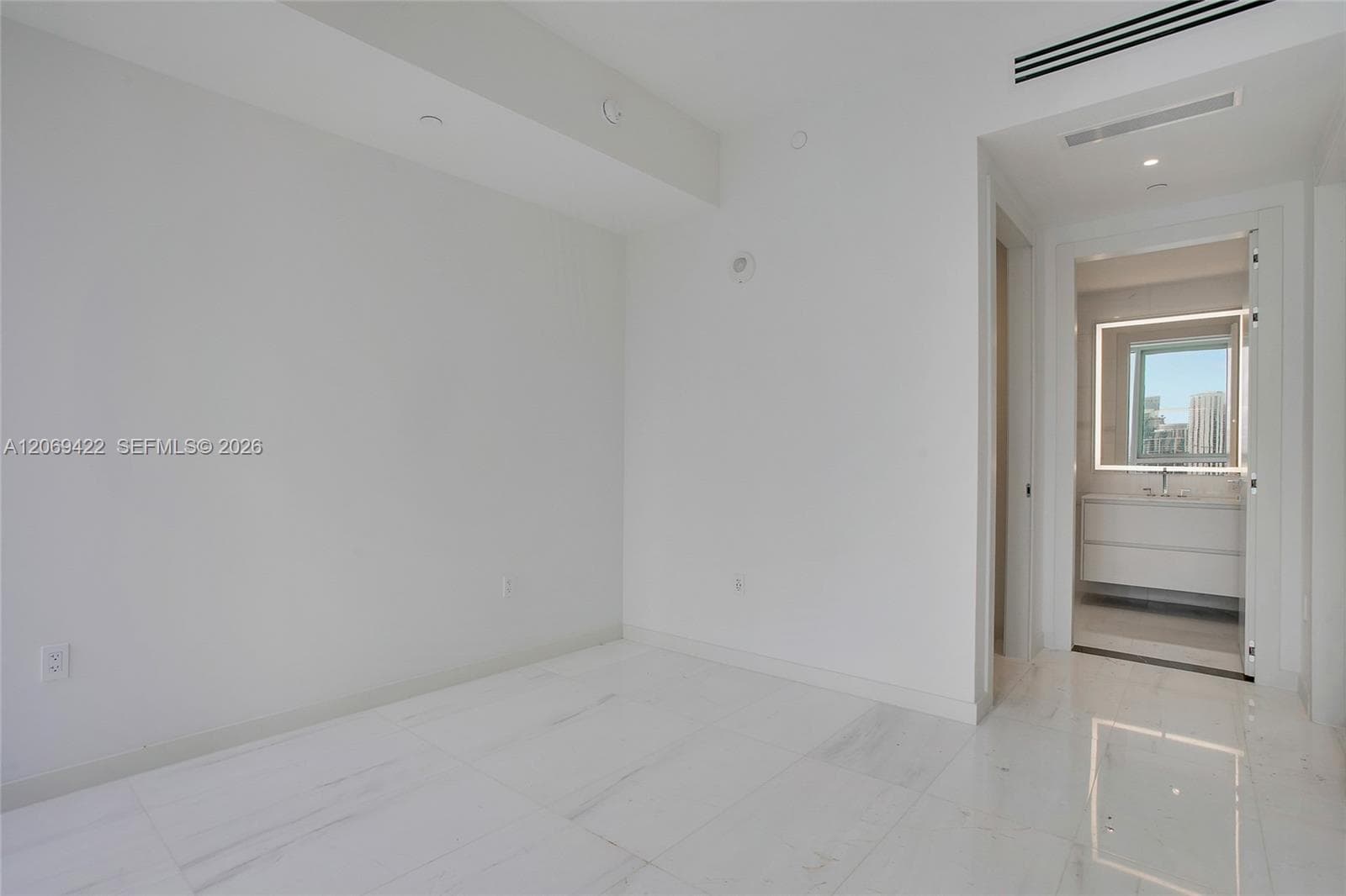 300 Biscayne Boulevard Way 3108 photo 14