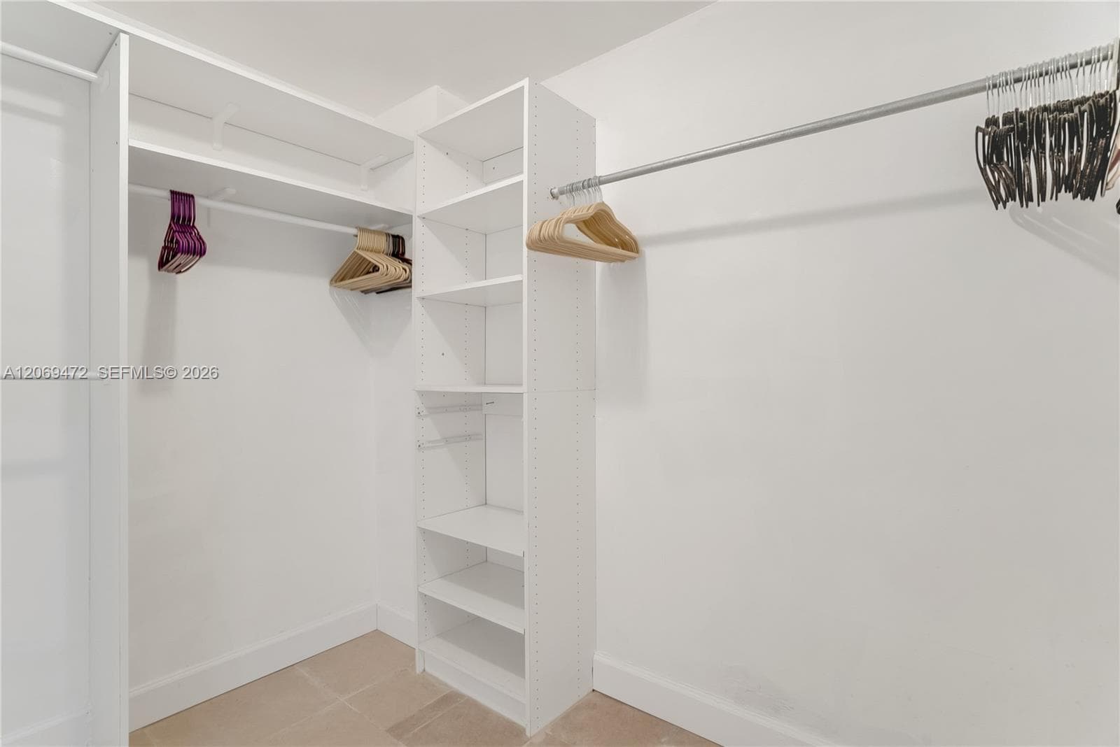 1000 Parkview Dr 614 photo 20