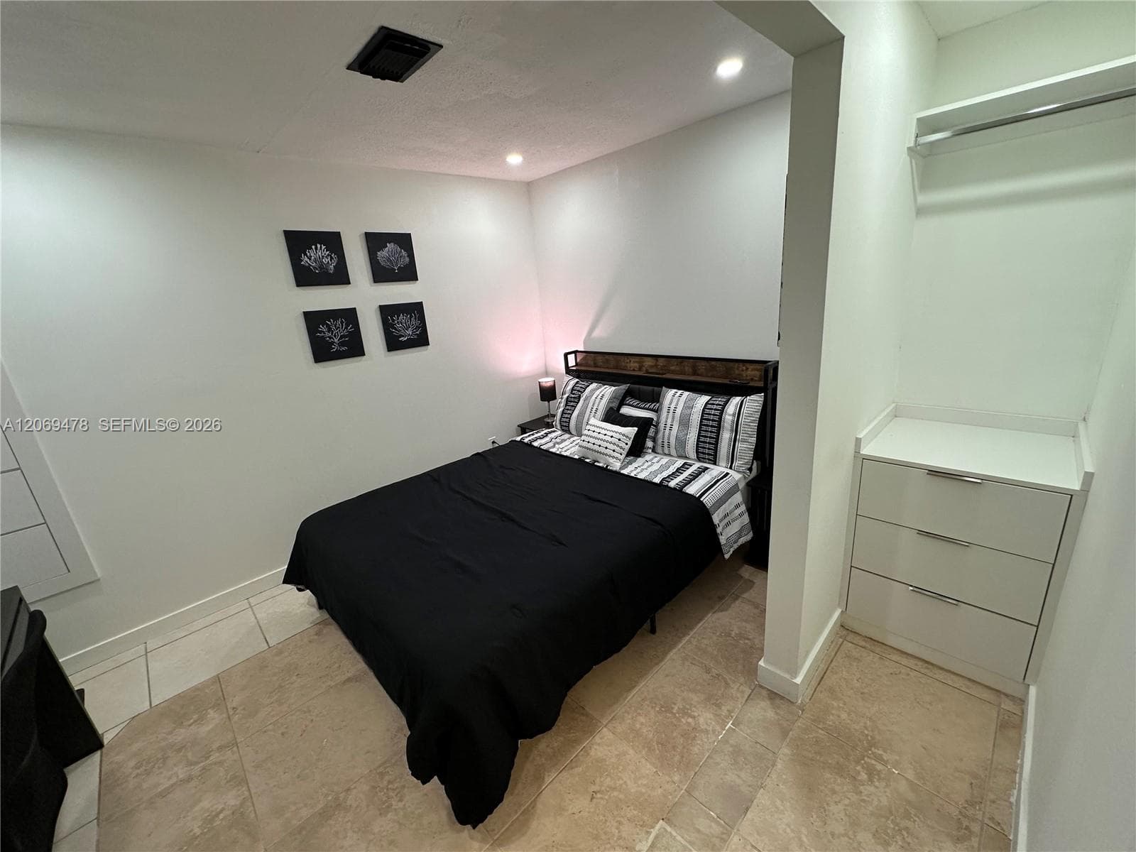 6039 Collins Ave 310 photo 15