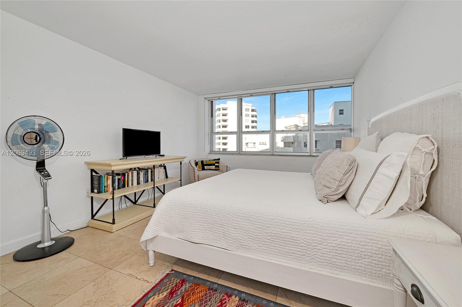 11 Island Ave 906 photo 24