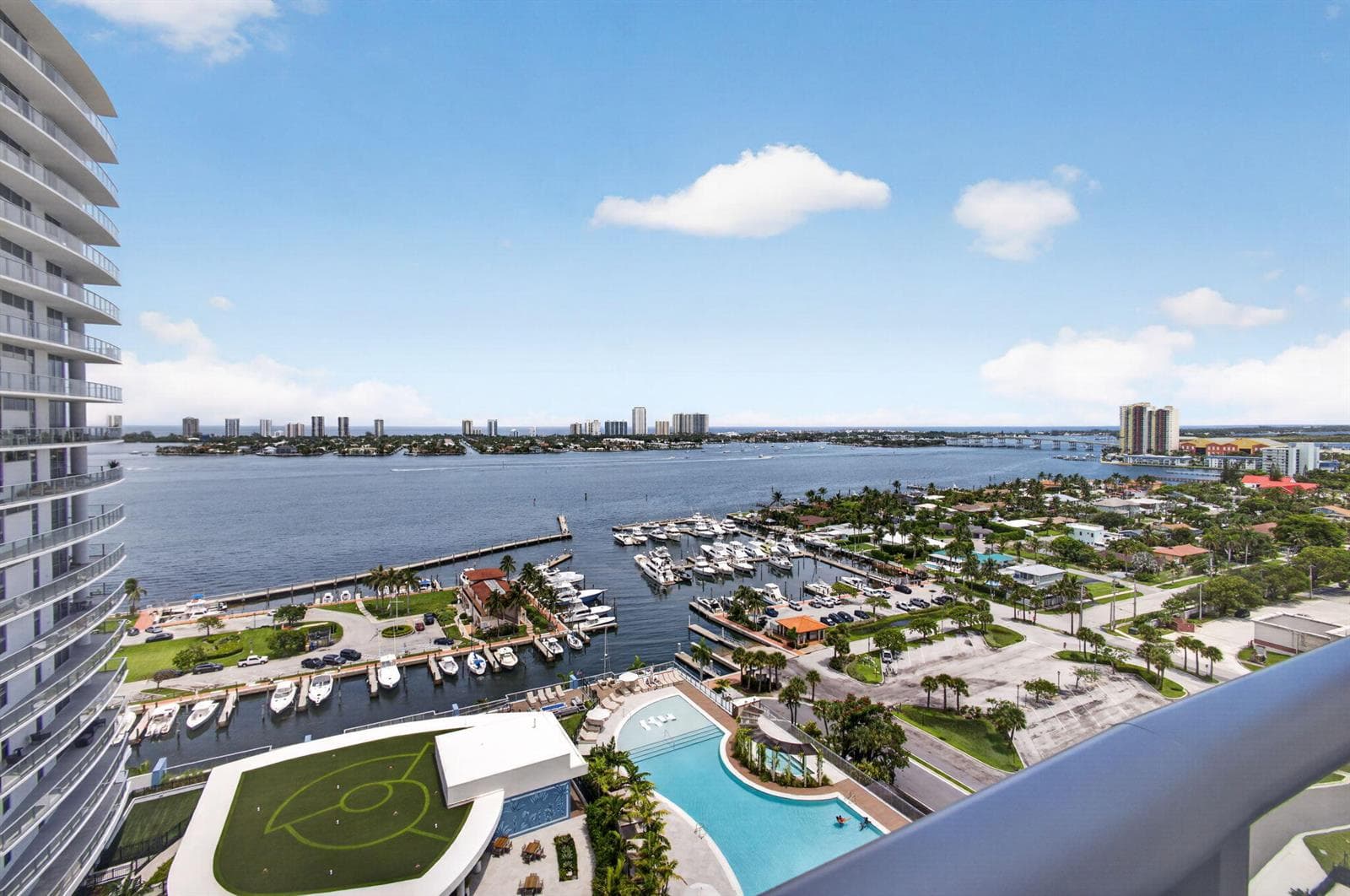 220 Lake Shore Drive 1702 photo 1