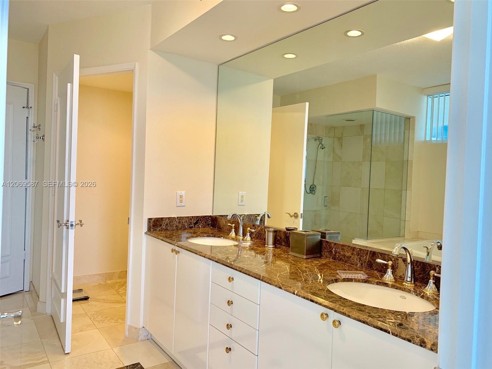 17555 Collins Ave 3202 photo 13