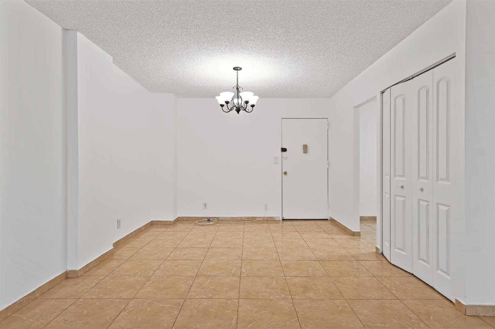 401 Golden Isles Drive 1014 photo 6