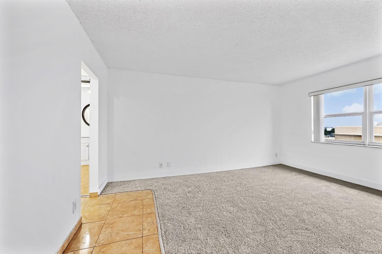 401 Golden Isles Drive 1014 photo 12