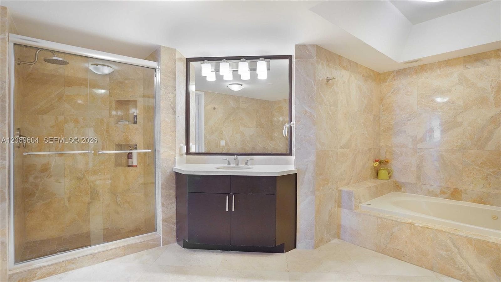 5757 Collins Ave 1505 photo 16