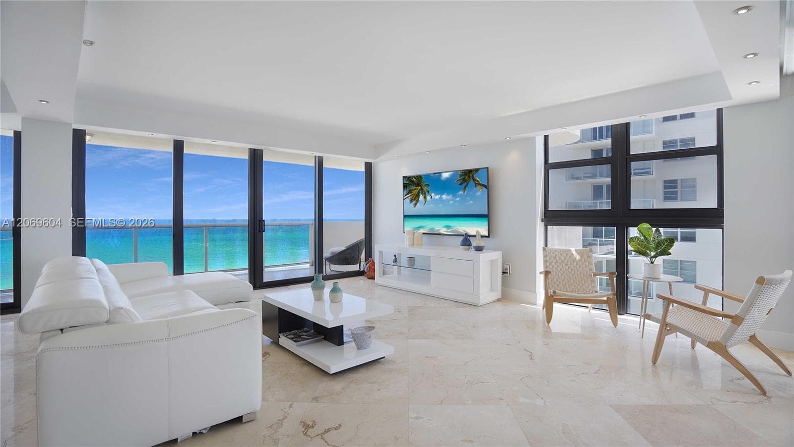 5757 Collins Ave 1505 photo 3