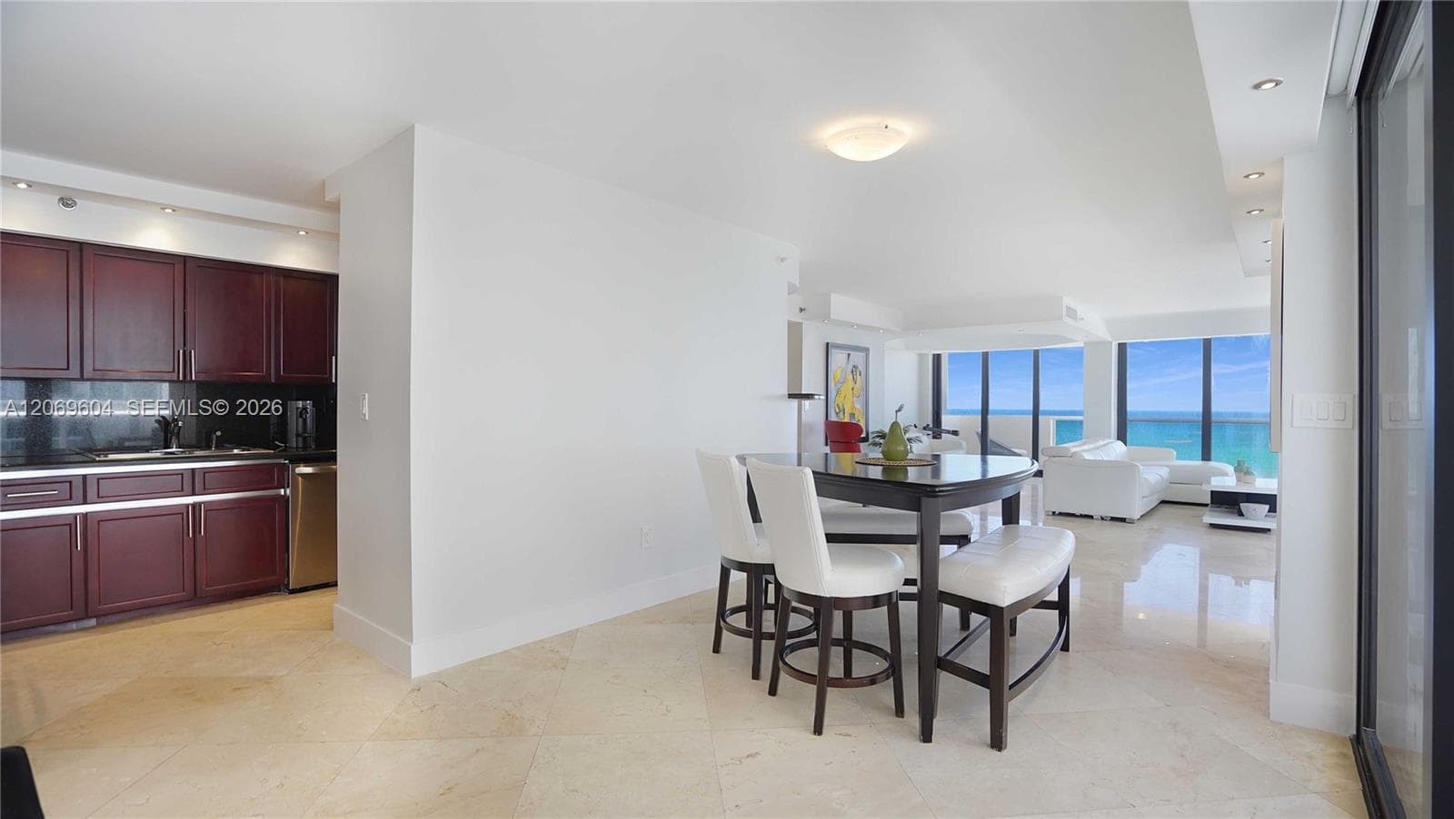 5757 Collins Ave 1505 photo 9
