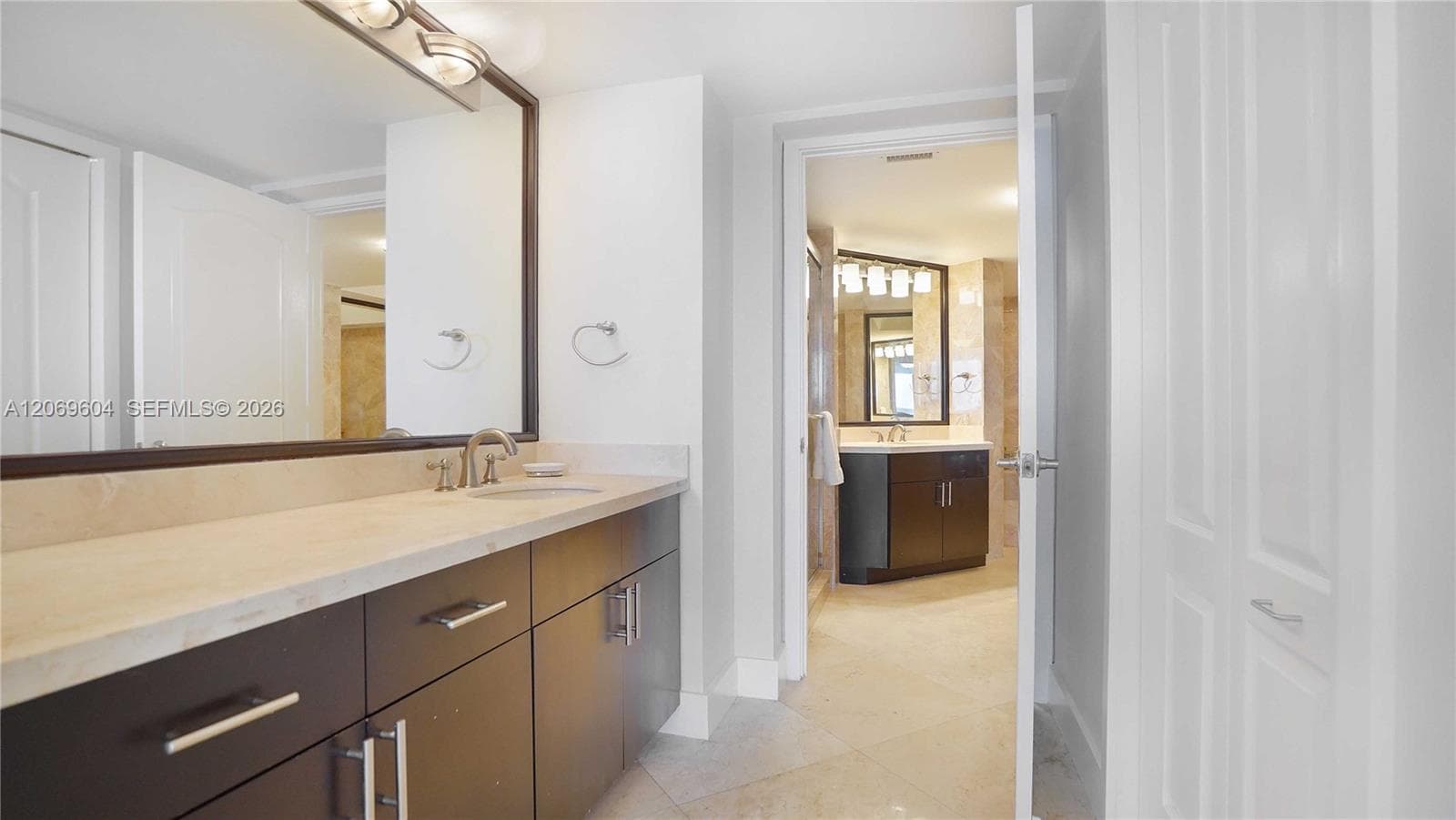 5757 Collins Ave 1505 photo 21