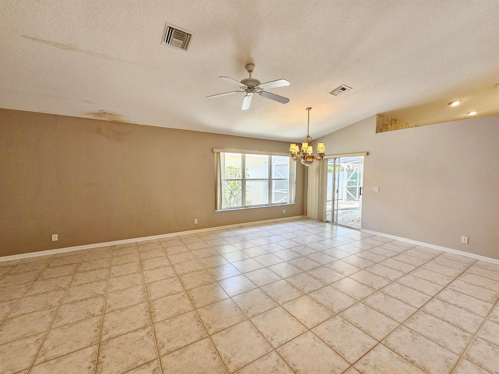 7245 WHITFIELD Avenue photo 6