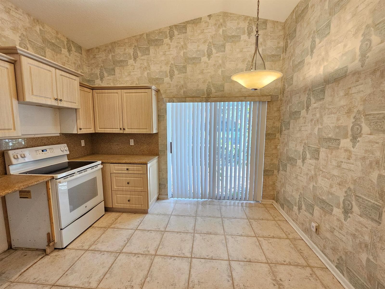 7245 WHITFIELD Avenue photo 7