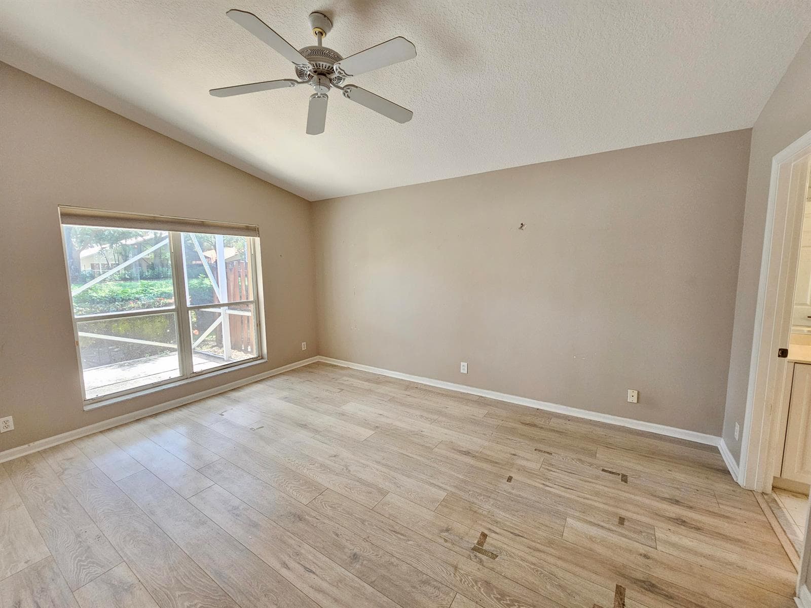 7245 WHITFIELD Avenue photo 9