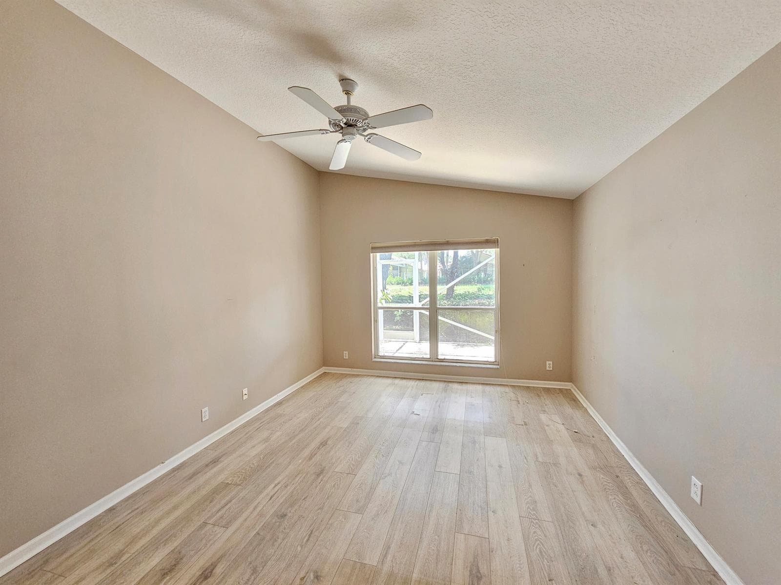7245 WHITFIELD Avenue photo 11