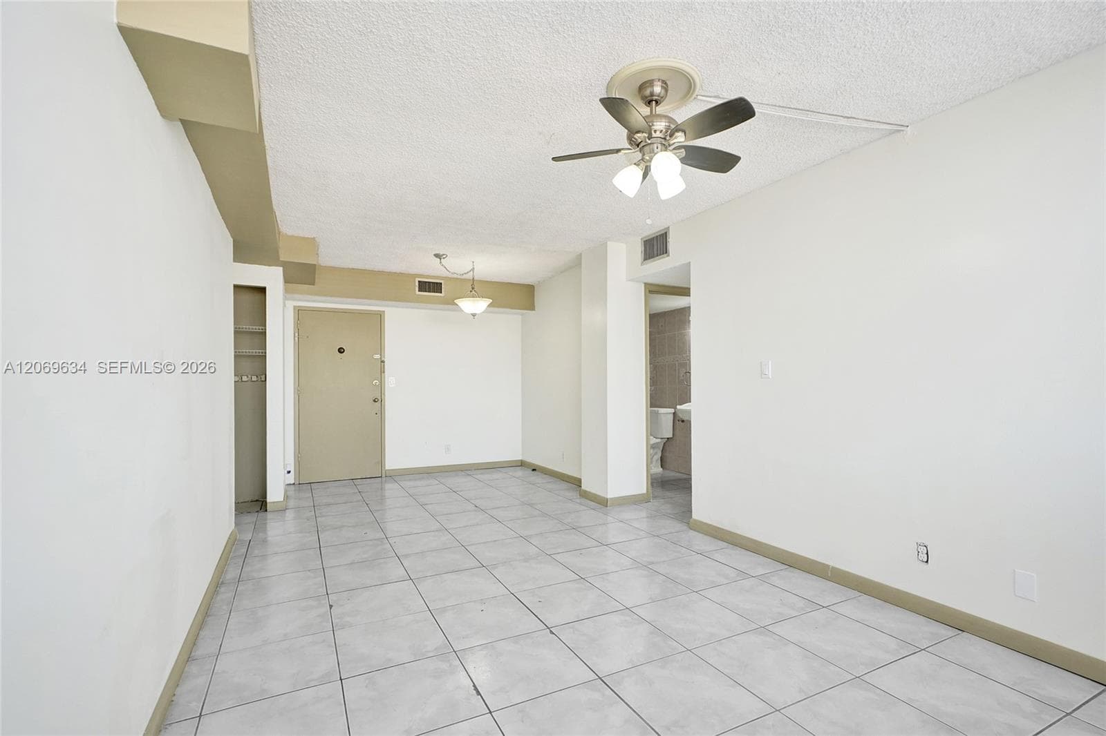 2025 NE 164th St 710 photo 7