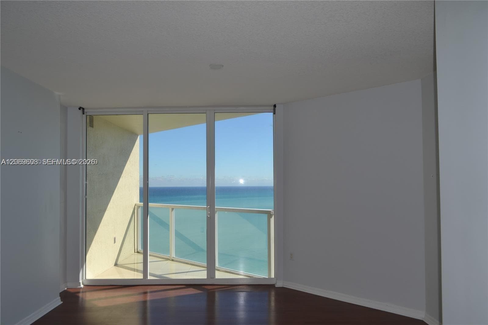 16699 Collins Ave 3109 photo 4