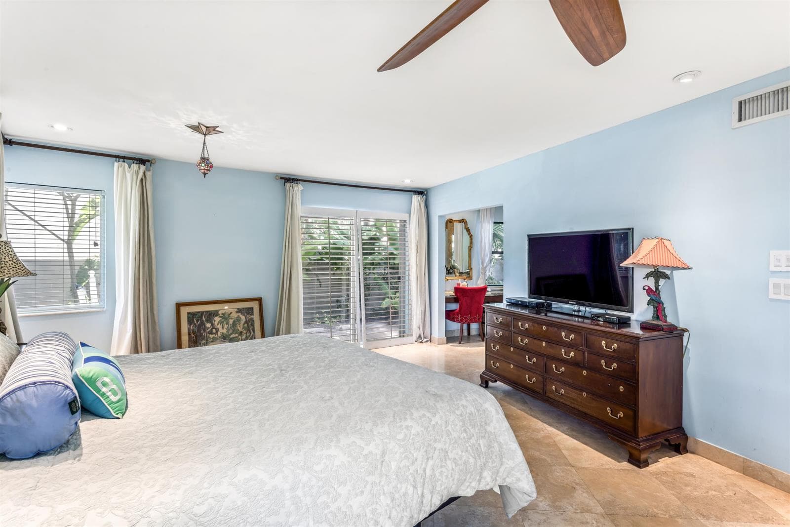 2605 N RIVERSIDE Drive photo 22