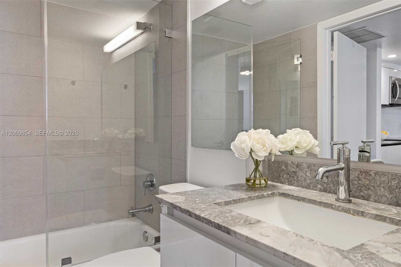 540 Brickell Key Dr 1519 photo 23