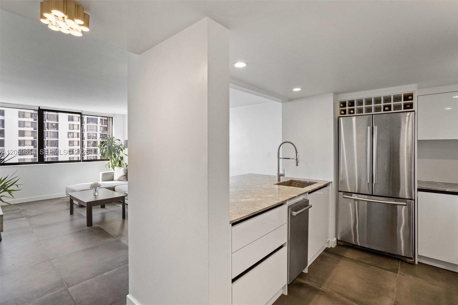 540 Brickell Key Dr 1519 photo 6