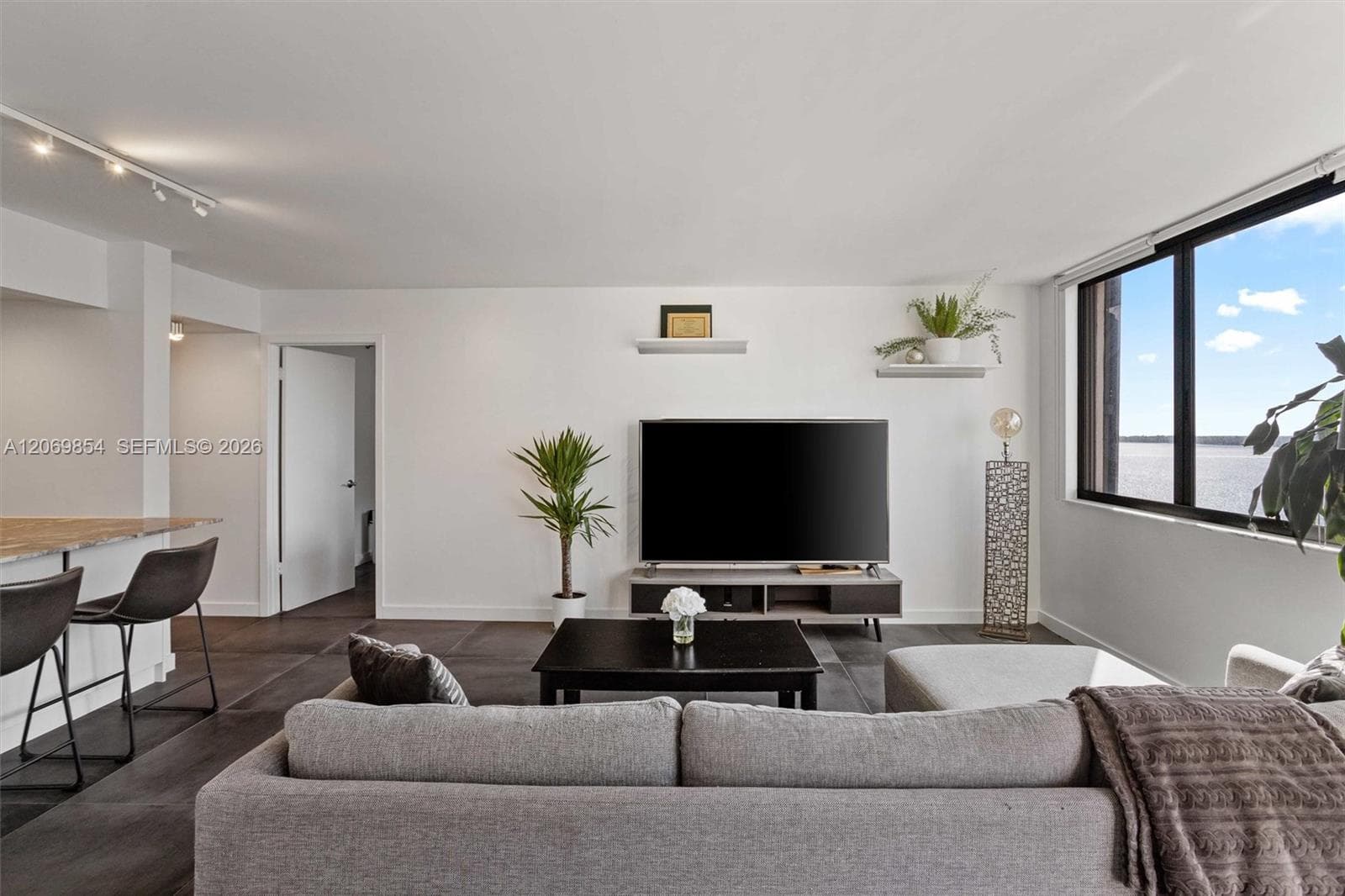 540 Brickell Key Dr 1519 photo 3