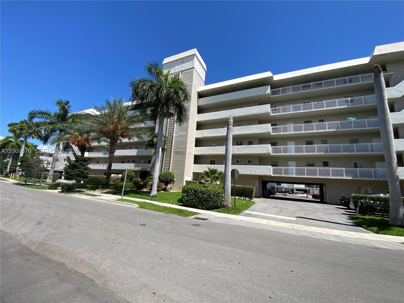 3601 NE 170 407 photo 1