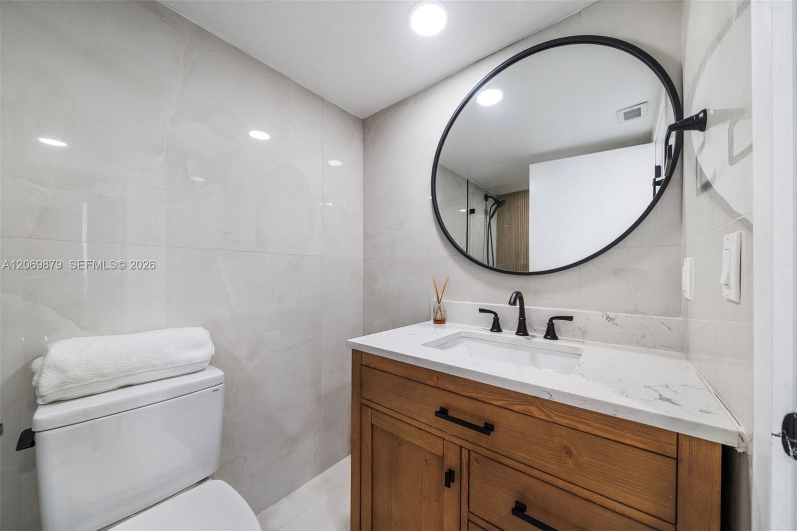 5900 Collins Ave 1204 photo 14