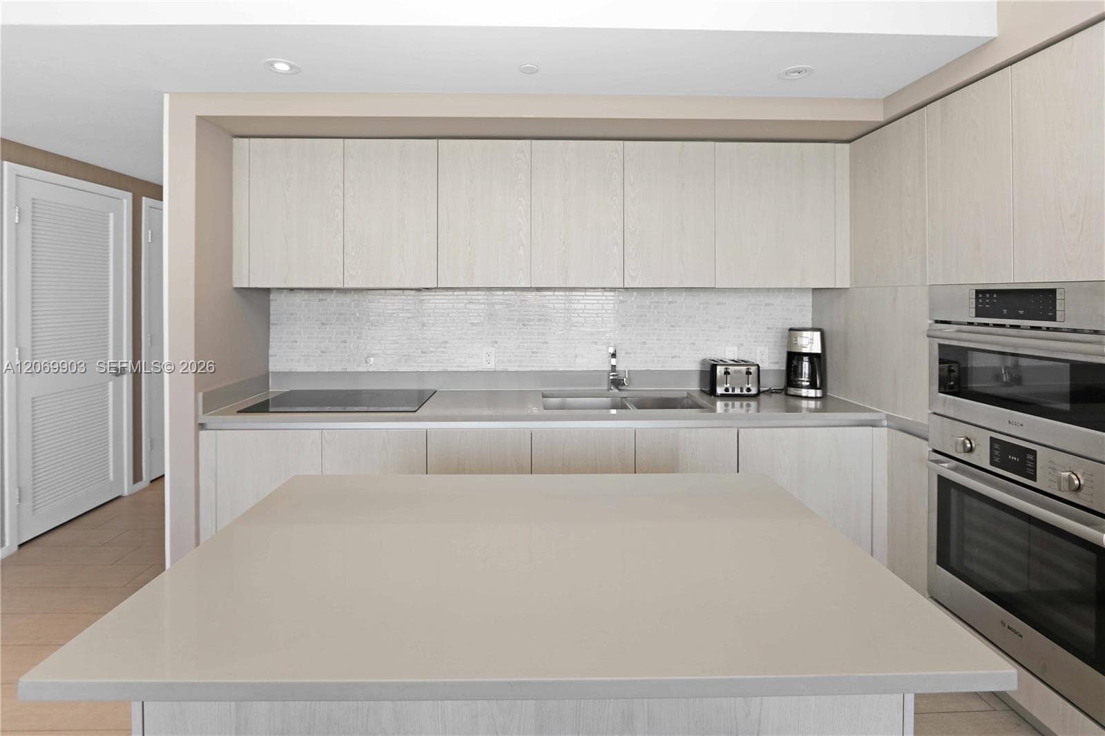 4010 S Ocean Dr T4004 photo 8