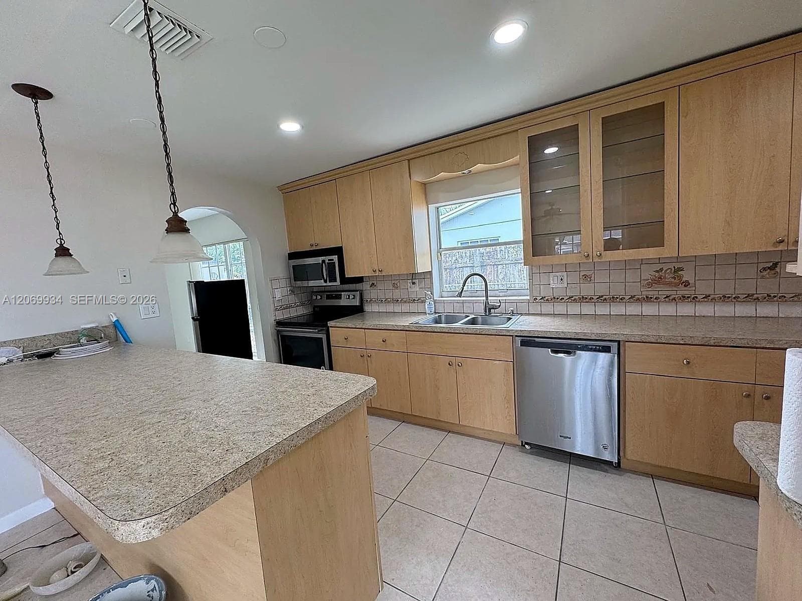 3232 Village Green Dr photo 5