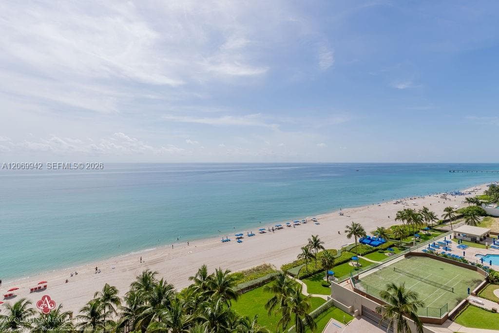 17749 Collins Ave 802 photo 4
