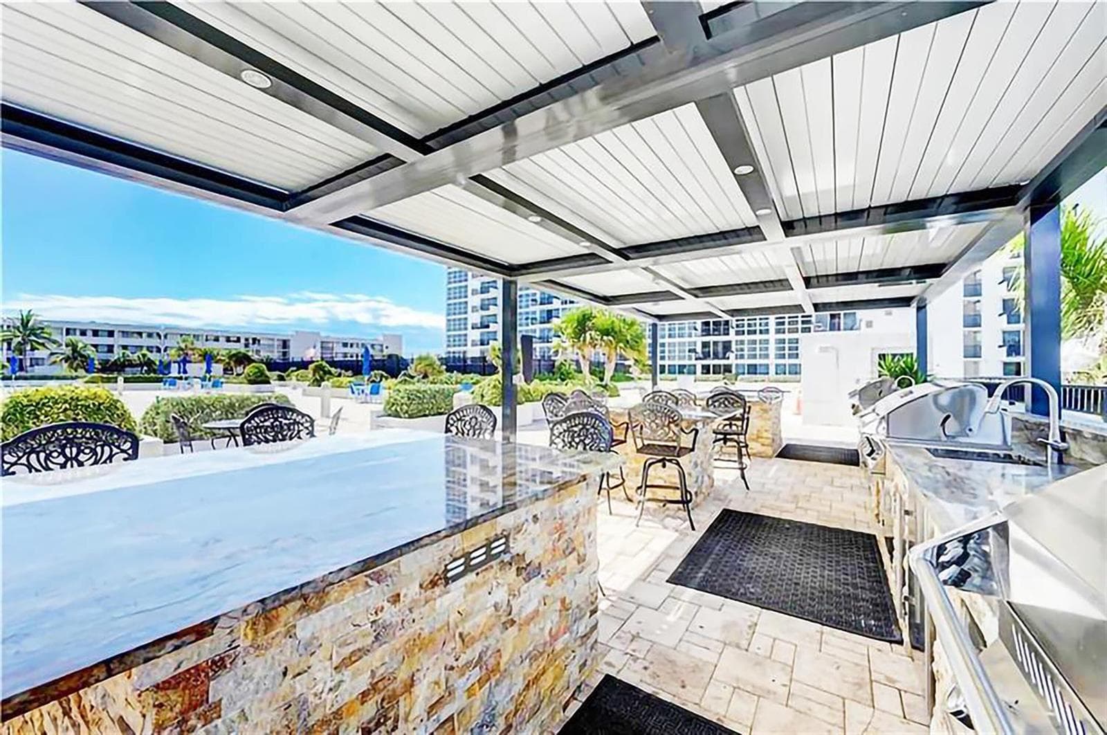 531 N Ocean Boulevard 505 photo 4