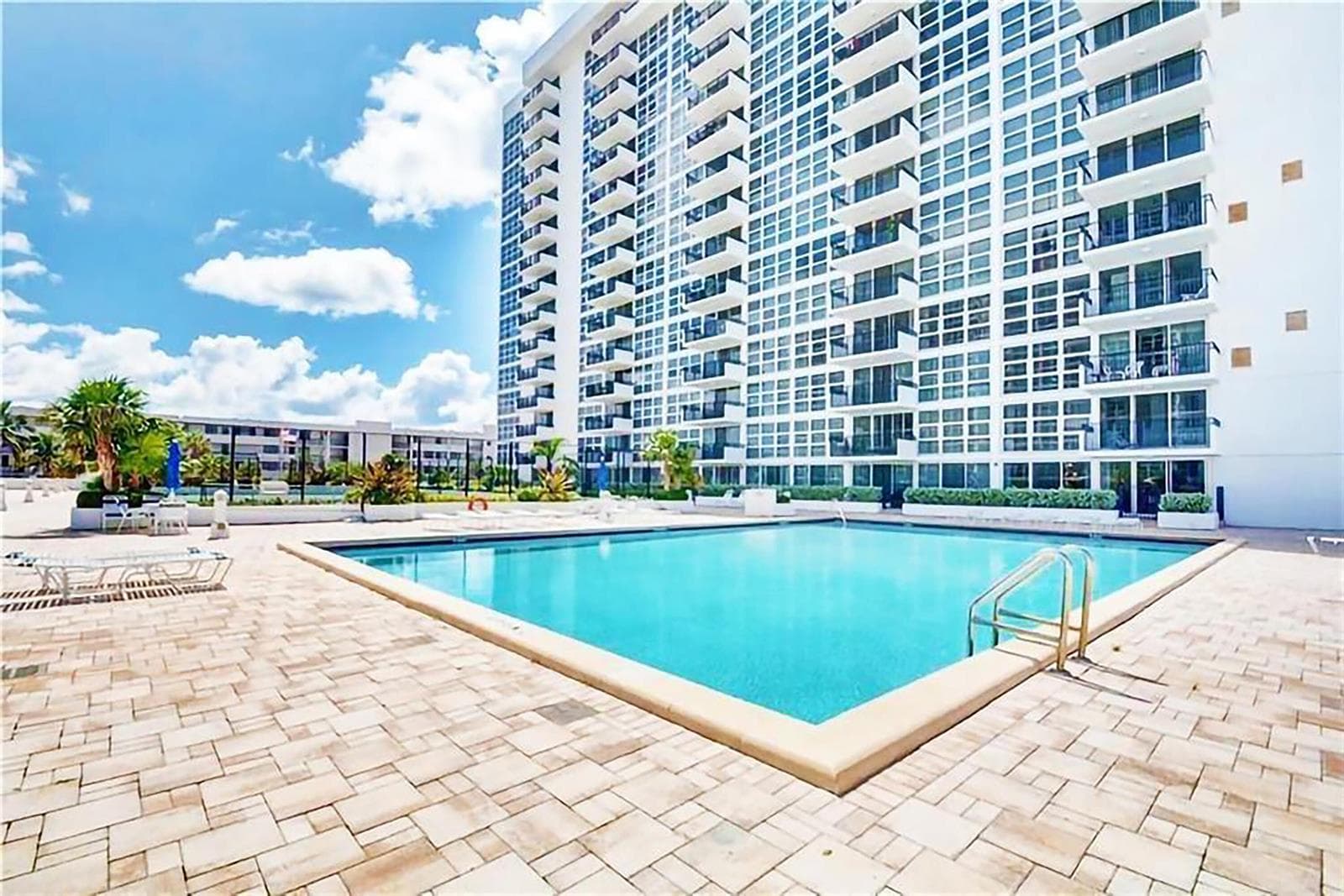 531 N Ocean Boulevard 505 photo 8