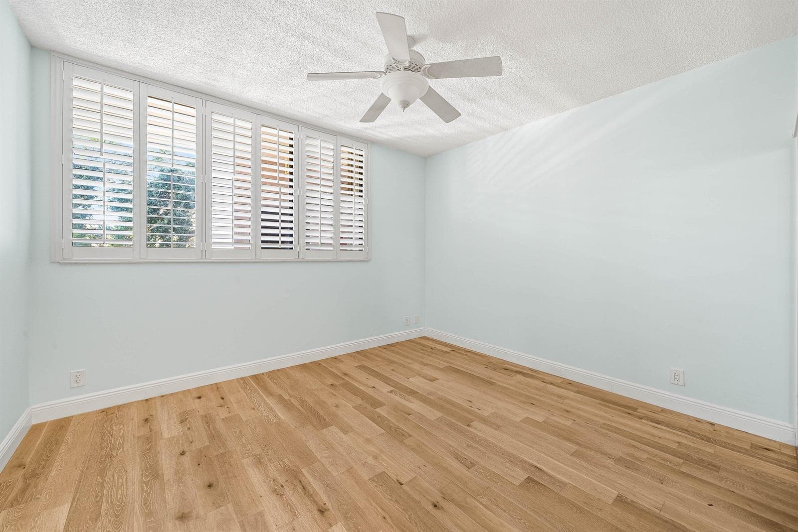 11370 Twelve Oaks Way 418 photo 21