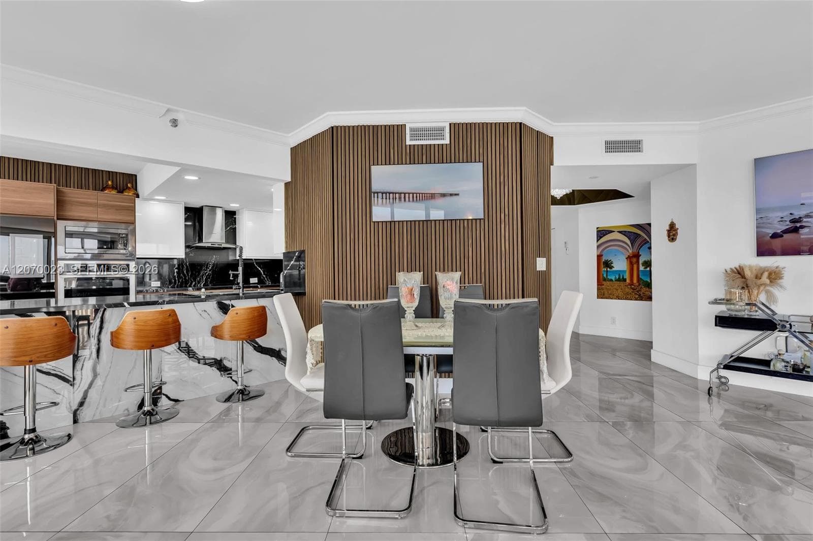 3000 Island Blvd 1106 photo 17