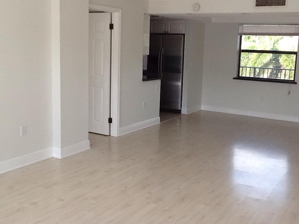 2424 N FEDERAL Highway 309 photo 2