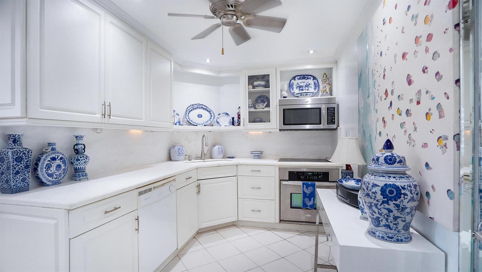 3233 NE 34th Street 1214 photo 8