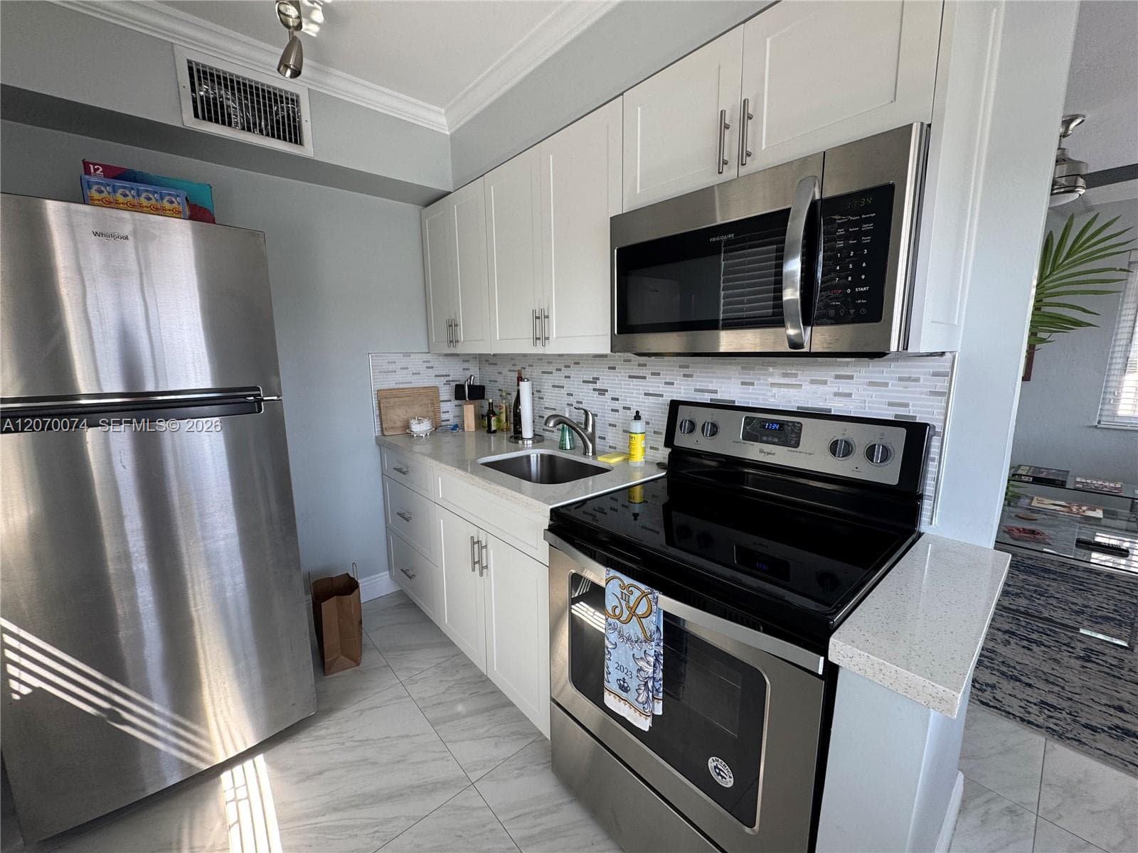 508 Hendricks Isle 12 photo 4