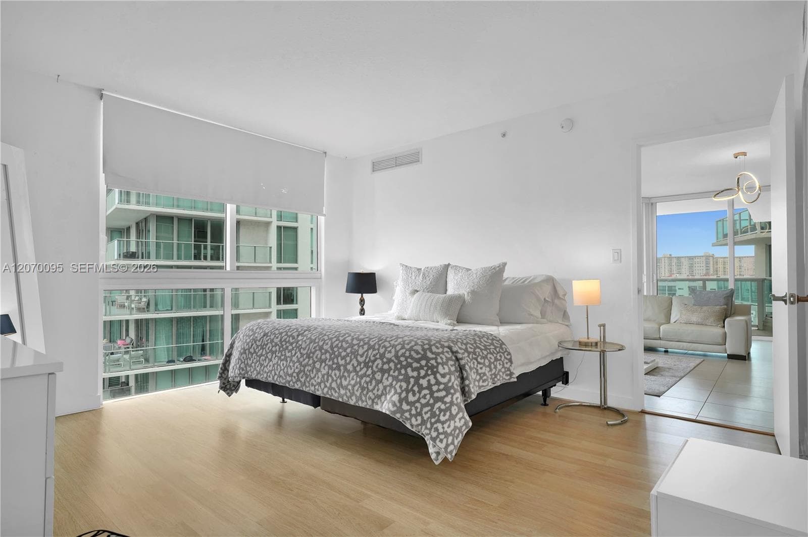 250 Sunny Isles Blvd 3-904 photo 6