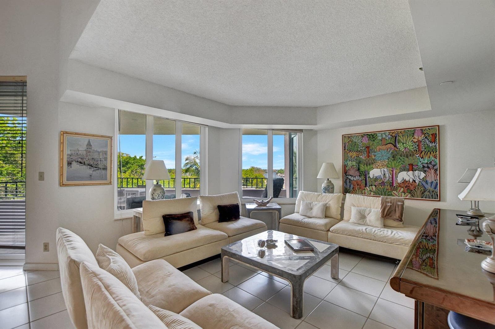 100 SE 5th Avenue 504 photo 5
