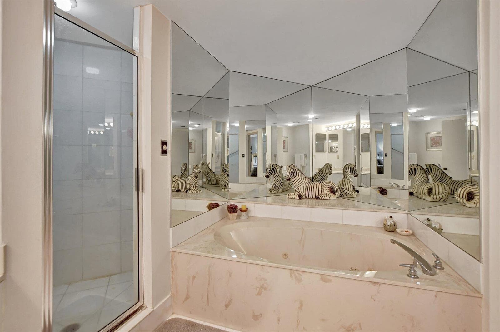100 SE 5th Avenue 504 photo 24