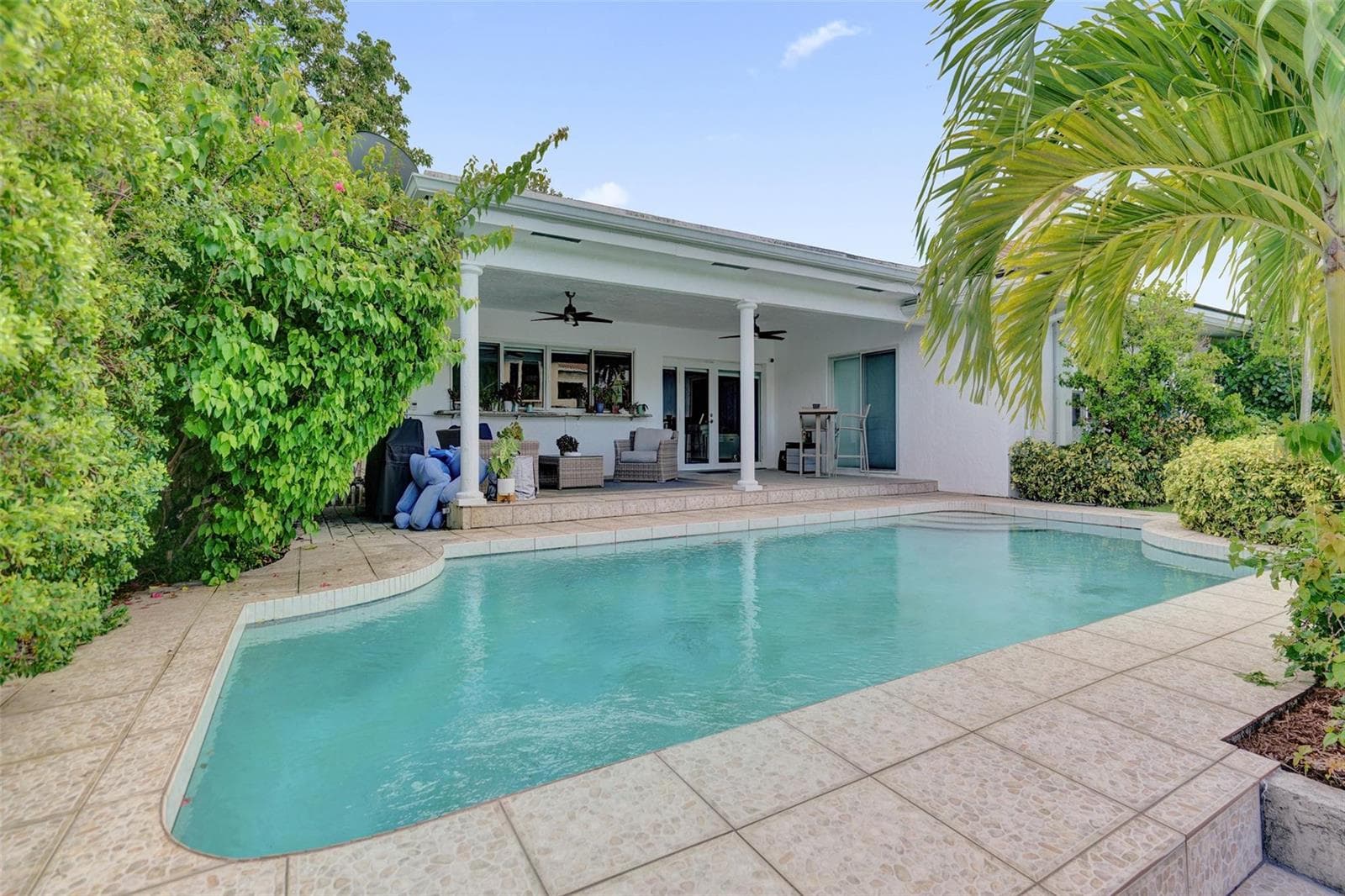 2427 Sea Island Drive photo 6