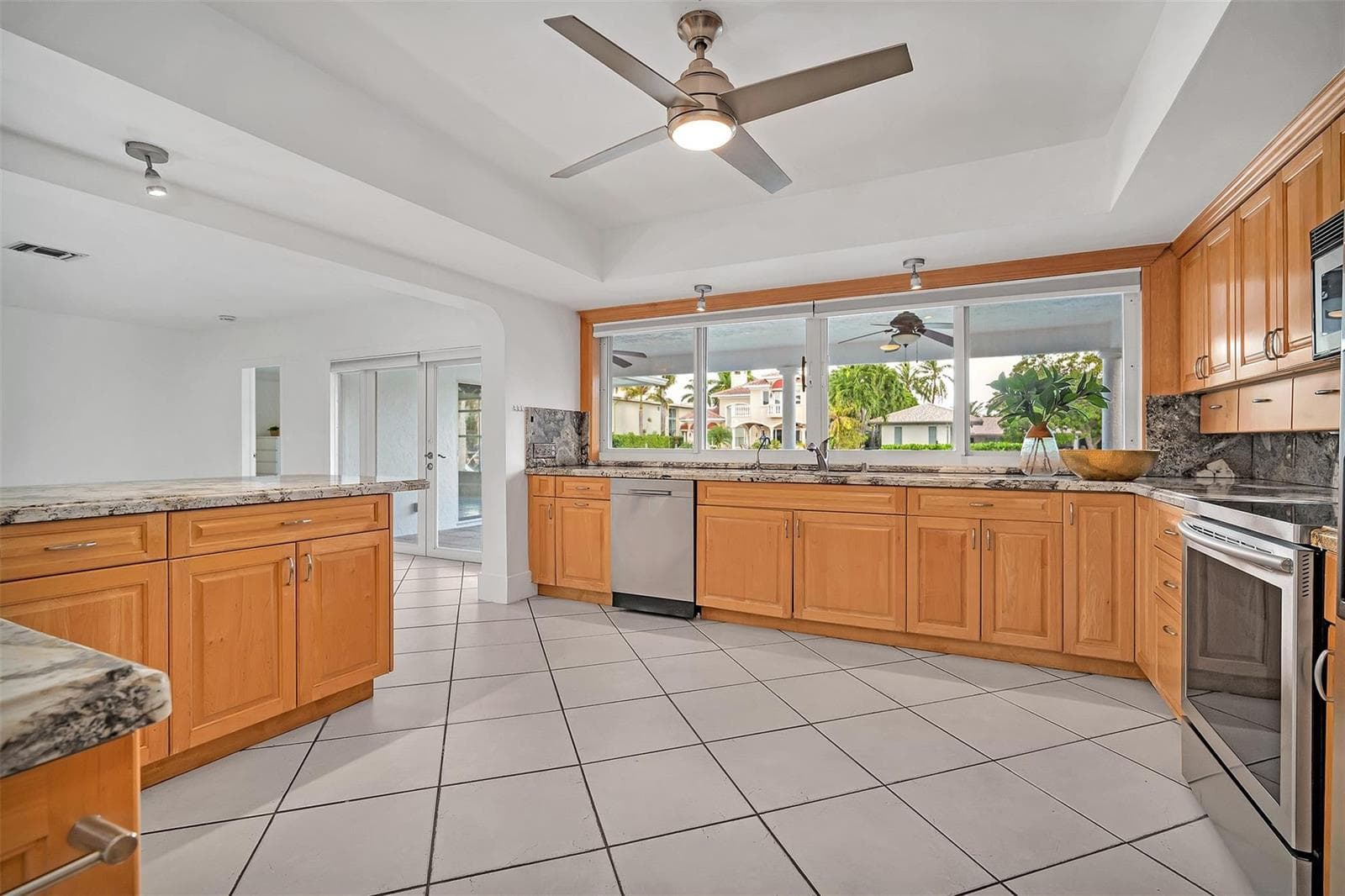 2427 Sea Island Drive photo 16