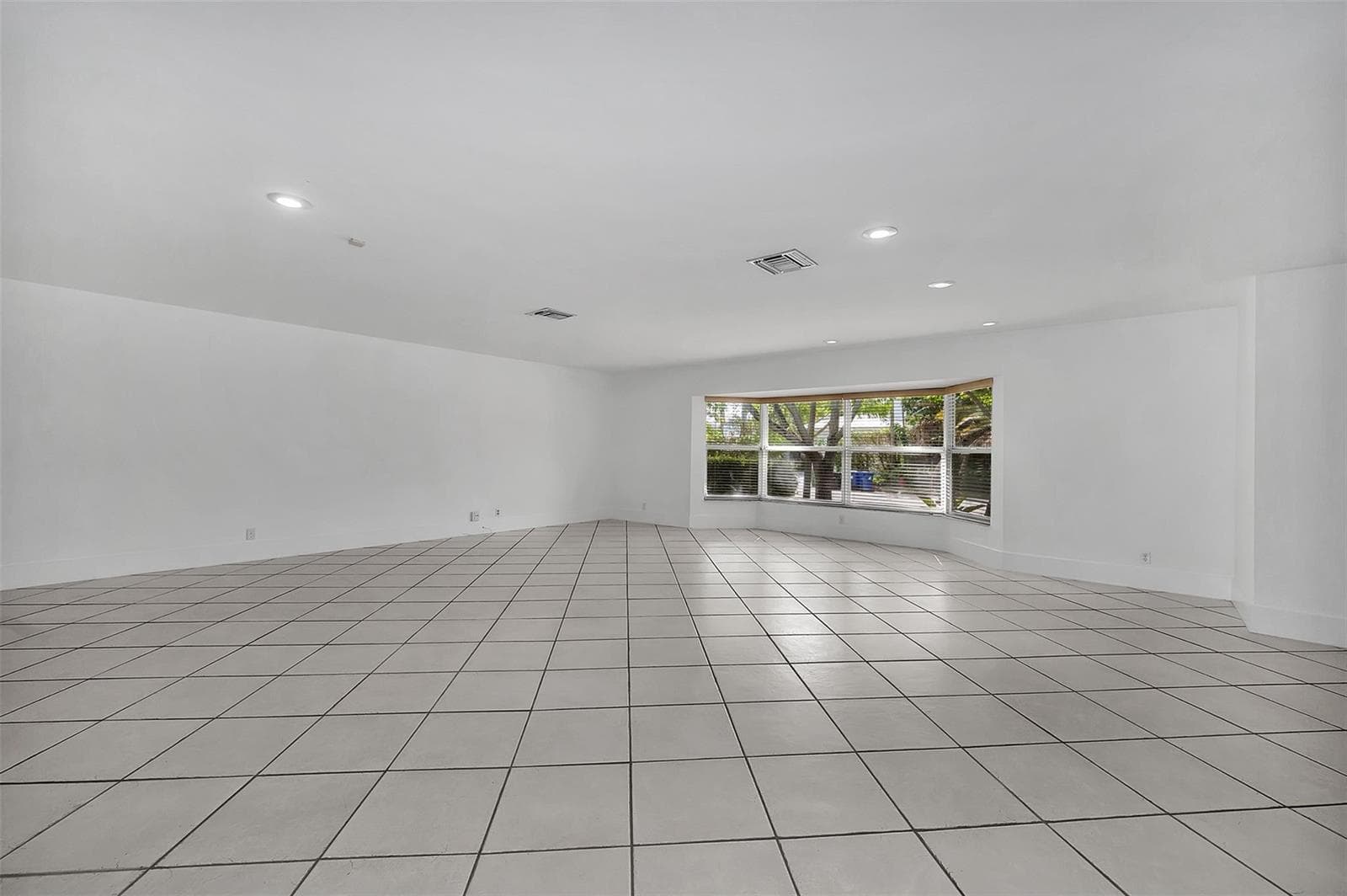 2427 Sea Island Drive photo 12